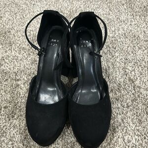 Black chunky high heel